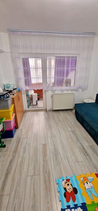 Vând apartament 2 camere