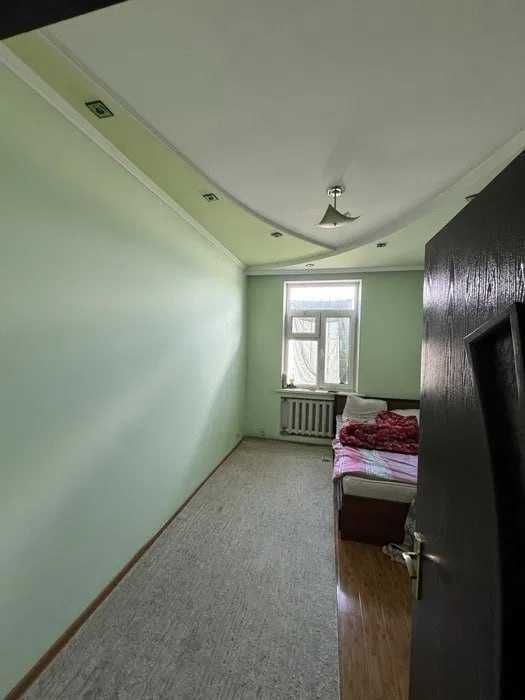 Метро беруний атрофида 3 хоналик Банковский дом