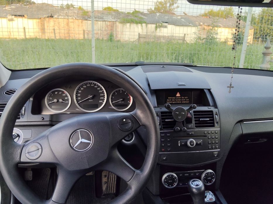 Mercedes C class c200cdi 2009 2.2d