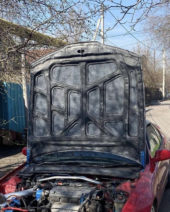 капот Honda prelude 4