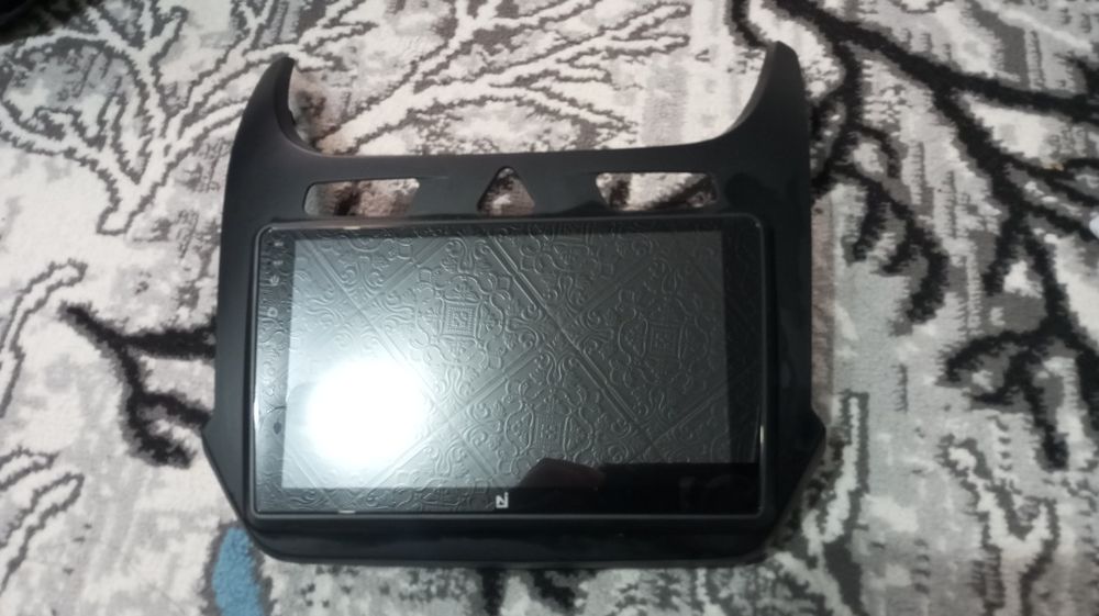 Avto  Manitor  holati  idial  yangi