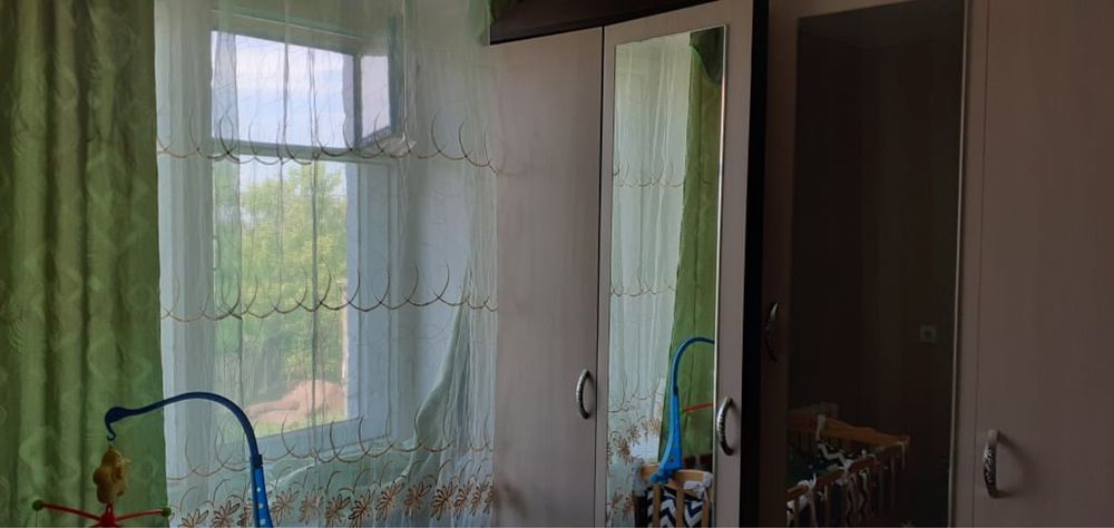 Продам 2 -ух комнатную квартиру