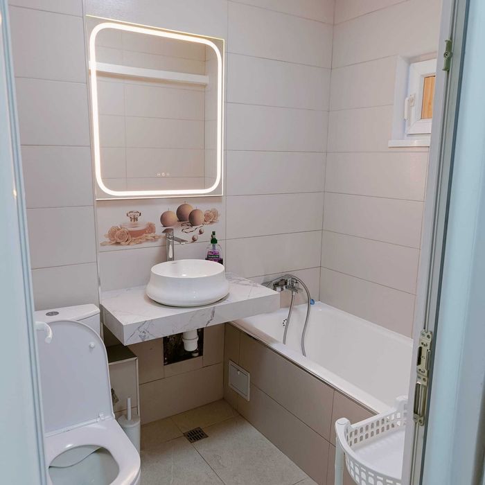 Inchiriez apartament 2 camere vedere Cismigiu