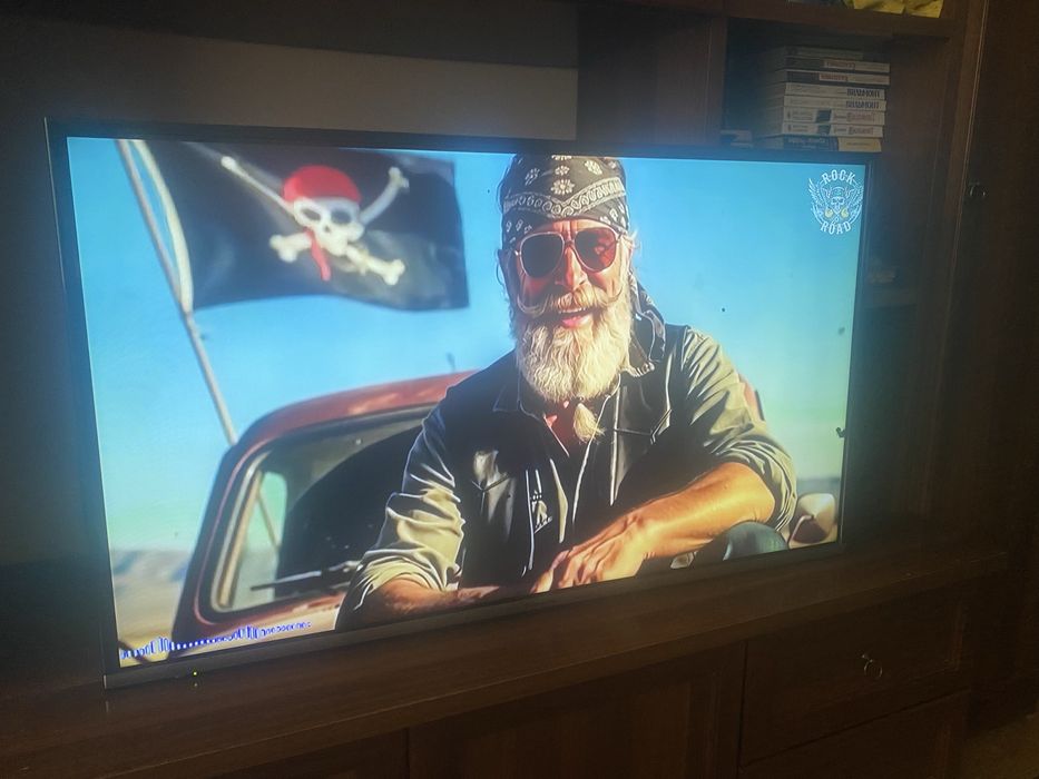 Телевизор  led panasonic 106 cm