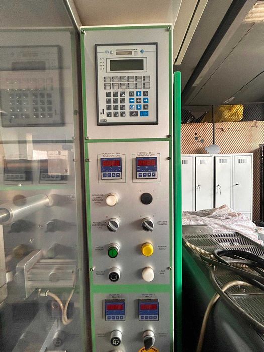 Индустриална вертикална вакуумна опаковъчна машина Dolzan Impianti, модел DSV 150/2, Италия