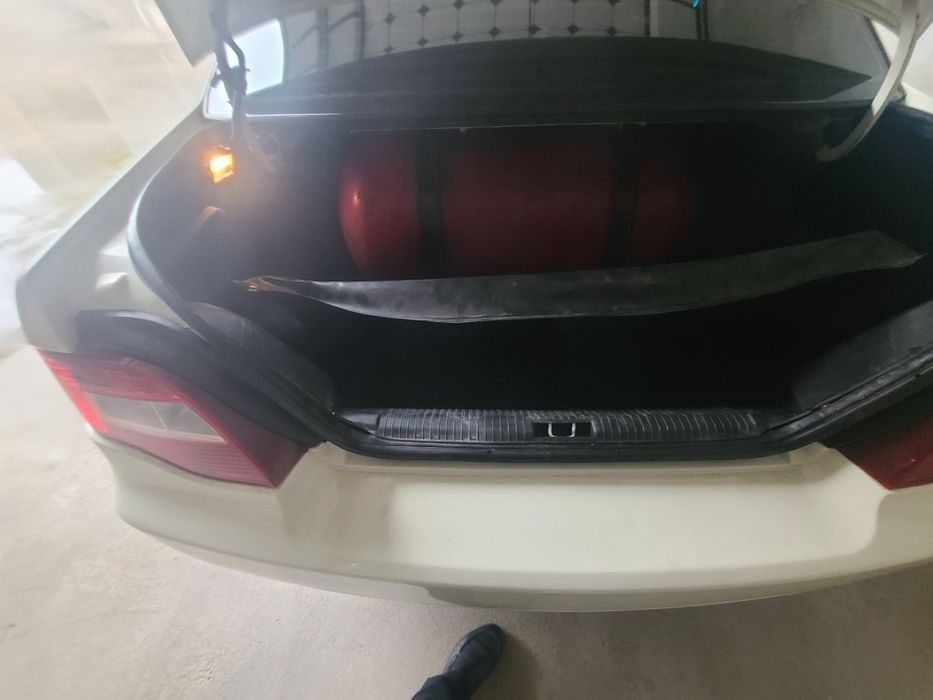 НЕКСИЯ-2 , 2015 й, 1.6 Люкс кондёр Сотилади!!!