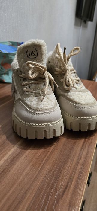 Новые зимние теплые ботинки