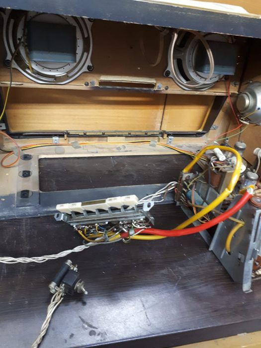 1500 lei AZI Radio cu lămpi Nordmende Othello 4x5 w stereo