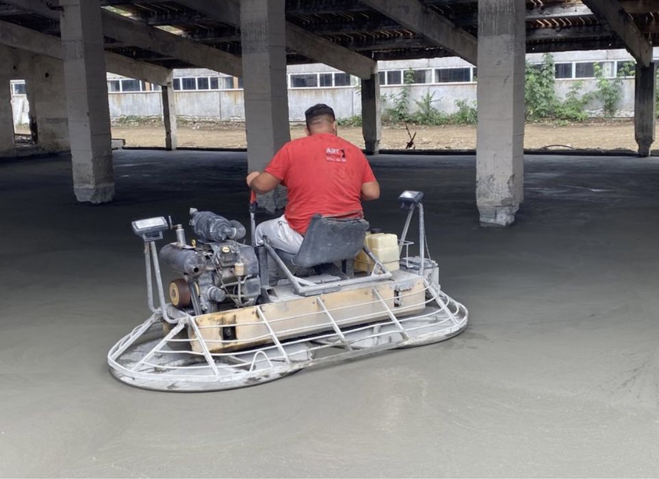 Turnari beton finisat elicopterizat mecanic