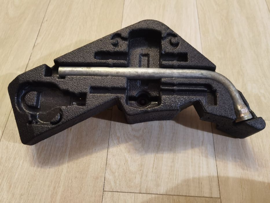 19мм ключ за гумите