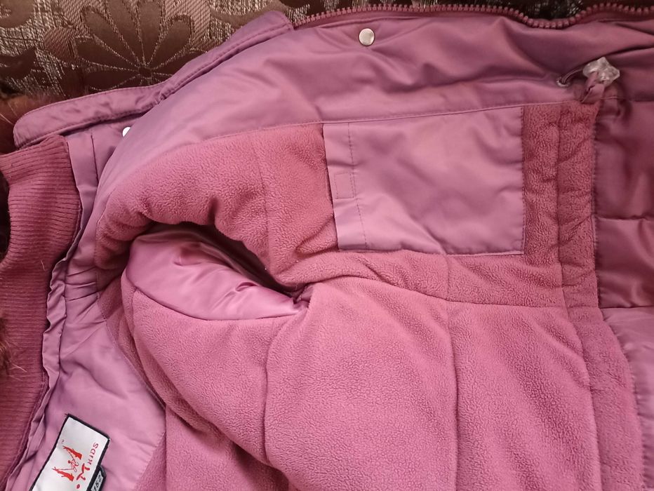 Зимний пуховик на девочку подростка