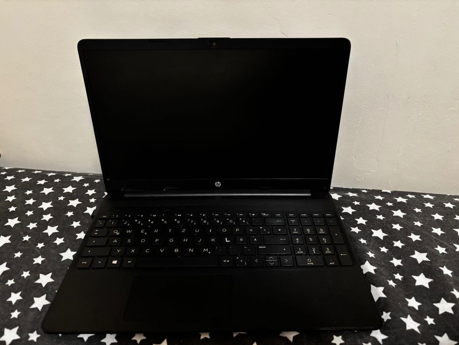Лаптоп Hp 15,6" HD 8GB RAM SSD 256GB