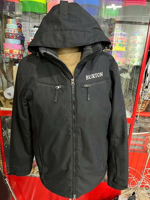 Продам куртку 48 размер