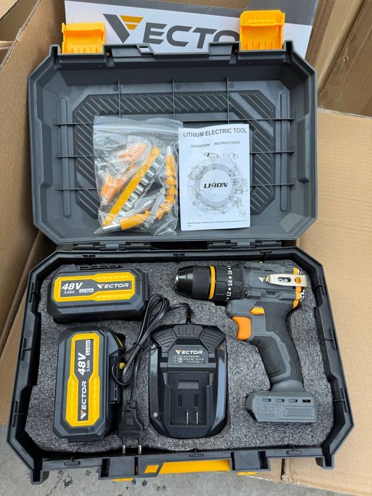 Шурупаверд безшотичний Vector 48v