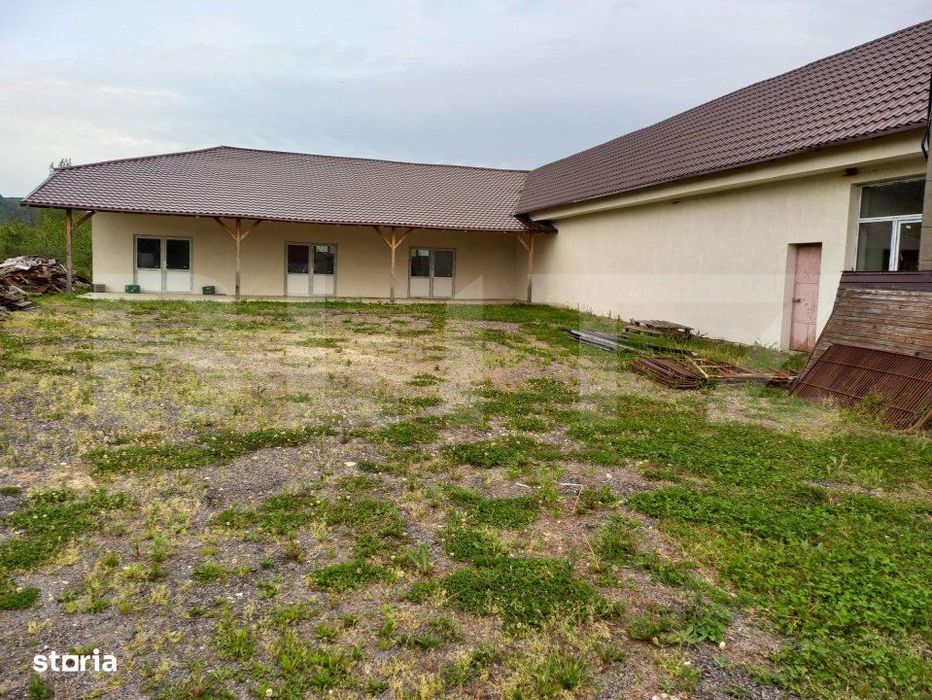 Spatiu comercial, de vanzare, 425 mp, zona Voinesti