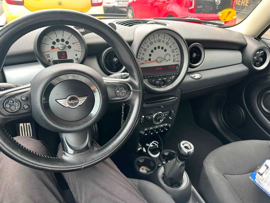 Proprietar | MINI Cooper D LCI (R56) – Pachet Estetic Cooper S