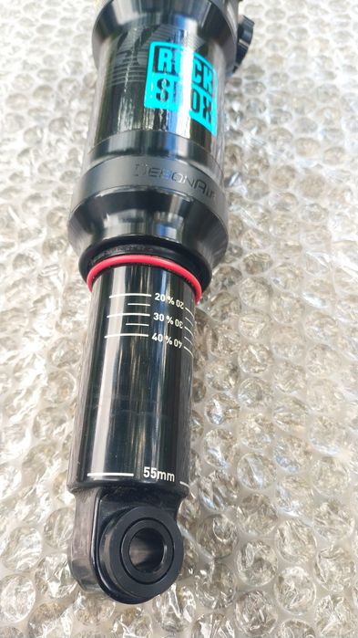 RockShox Deluxe 185x55 Trunnion
Deluxe Select DebonAir 185x55 Trunnion