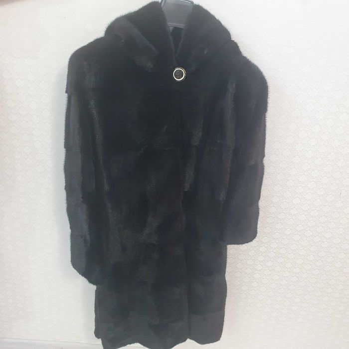 Продам норковую шубу