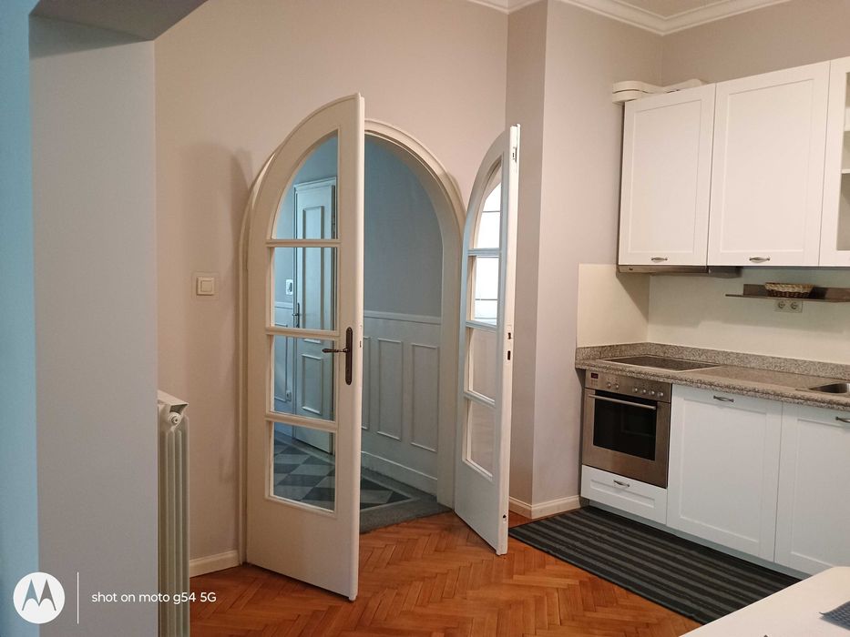 Продава се Четиристаен апартамент в София, Оборище - 125 кв.м за 7 €/кв.м - Снимка #2