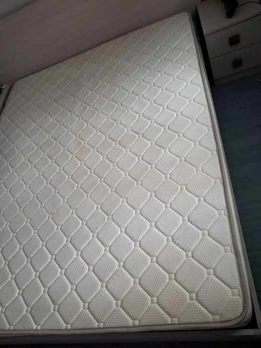 Двулицев матрак 160/200