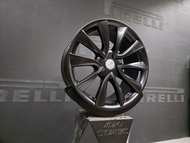 18цола Тесла 5х114.3 Tesla 5x114.3