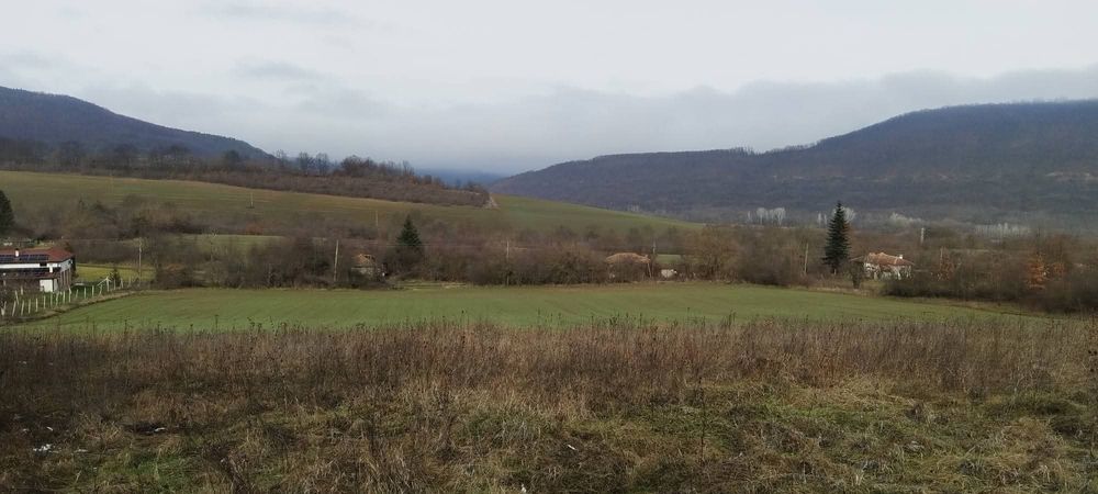 Парцели в регулация  в еленски балкан с.Сливовица