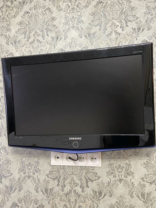 Телевизор Samsung 32