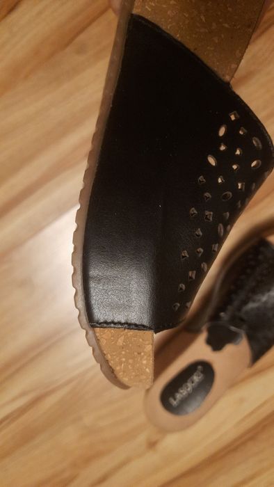 Продам новое Сабо "Lasocki"