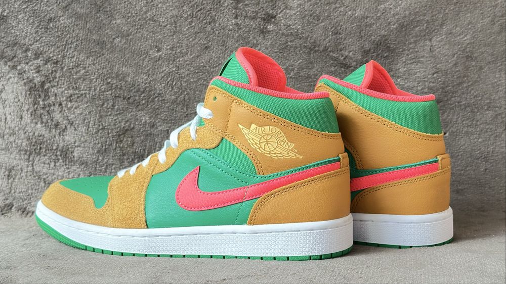 Оригинални Nike Jordan 1 Mid SE (42,5)