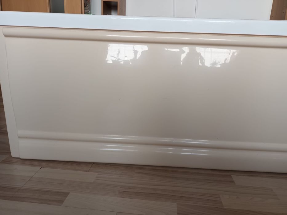 Vand cada baie noua  150 x 70 cm