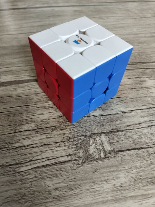 Кубик рубик Monster go