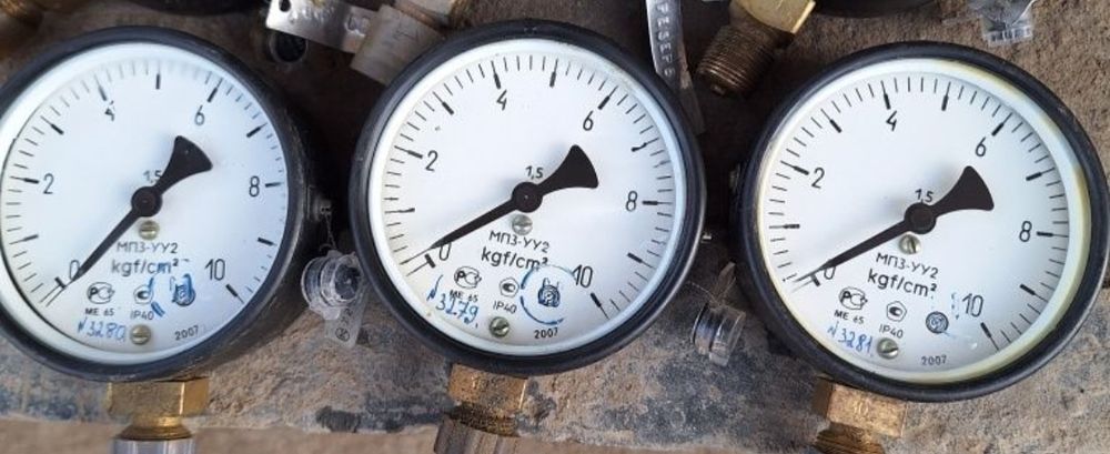 Продам манометры  высокого давления