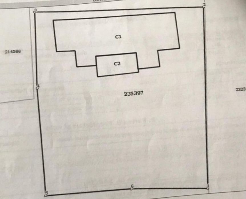 Vând teren aproape de lac în Peninsula Petricani