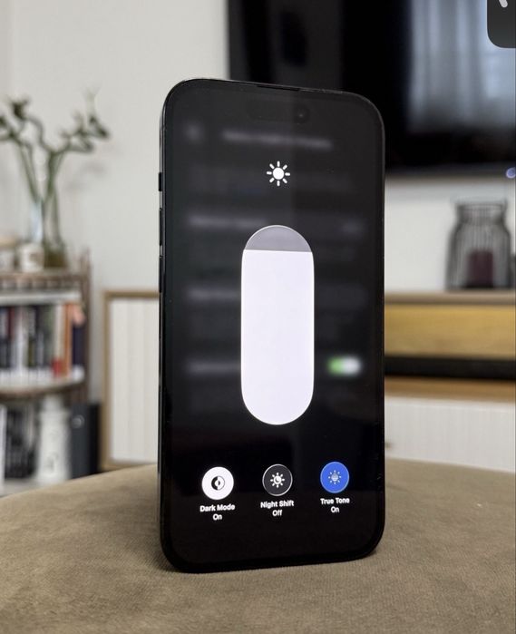 Schimb Iphone 14 pro max.