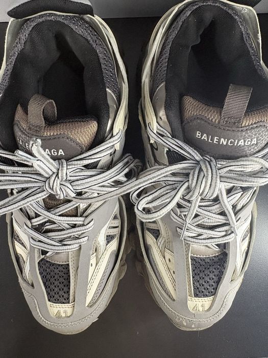 balenciaga track gri marimea 41 cu cutie si saculet pret negociabil