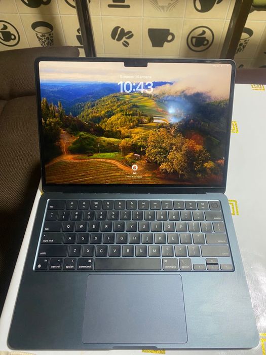 Macbook m3 2024, 256 G