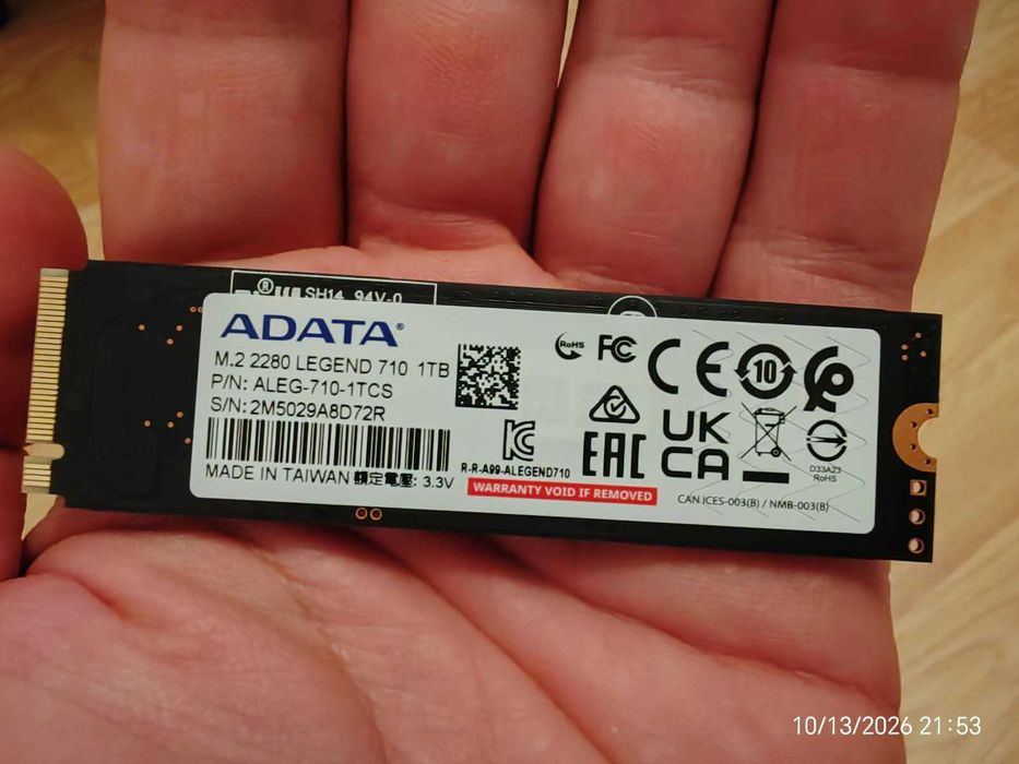 SSD ADATA Legend 710 1TB PCI Express 3.0 x4 M.2 2280 folosit putin si in stare perfecta