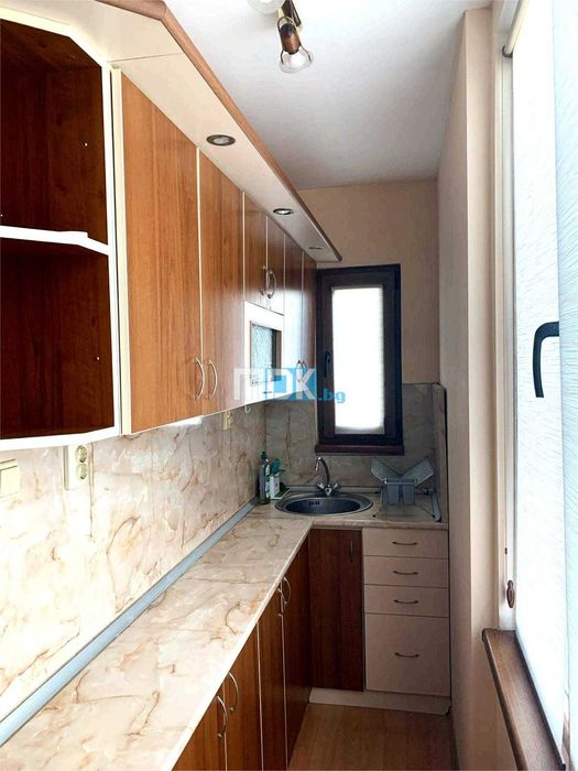 Продава се Тристаен апартамент в Пловдив, Западен - 77 кв.м за 2142 €/кв.м - Снимка #2
