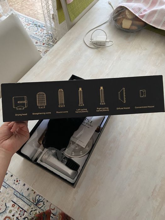 Продам фен стайлерь новый