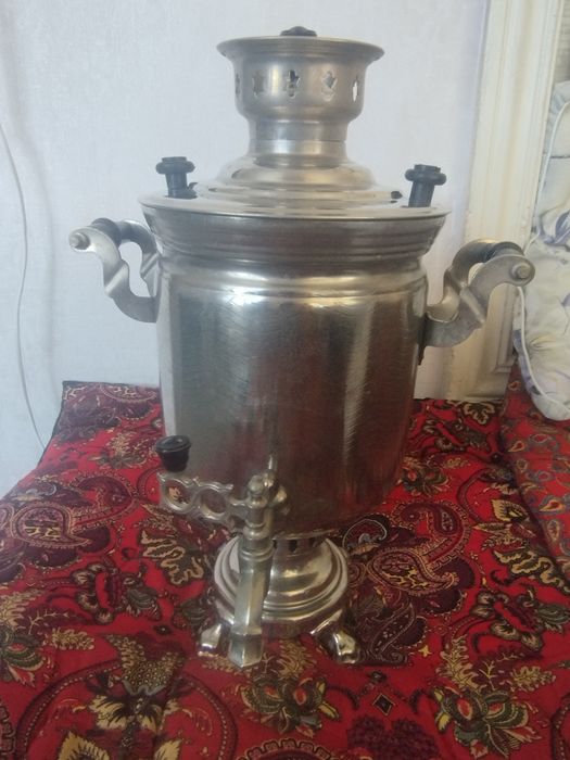 Samovar sotiladi...