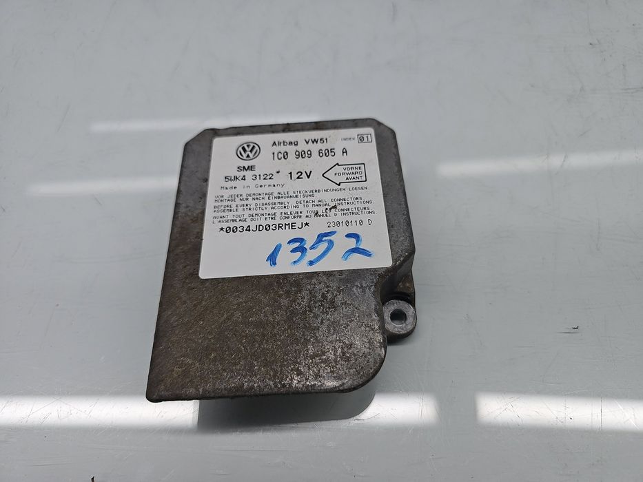 Calculator airbag Volkswagen Golf 4 (1J1) [Fabr 1997-2004] 1C0909605A