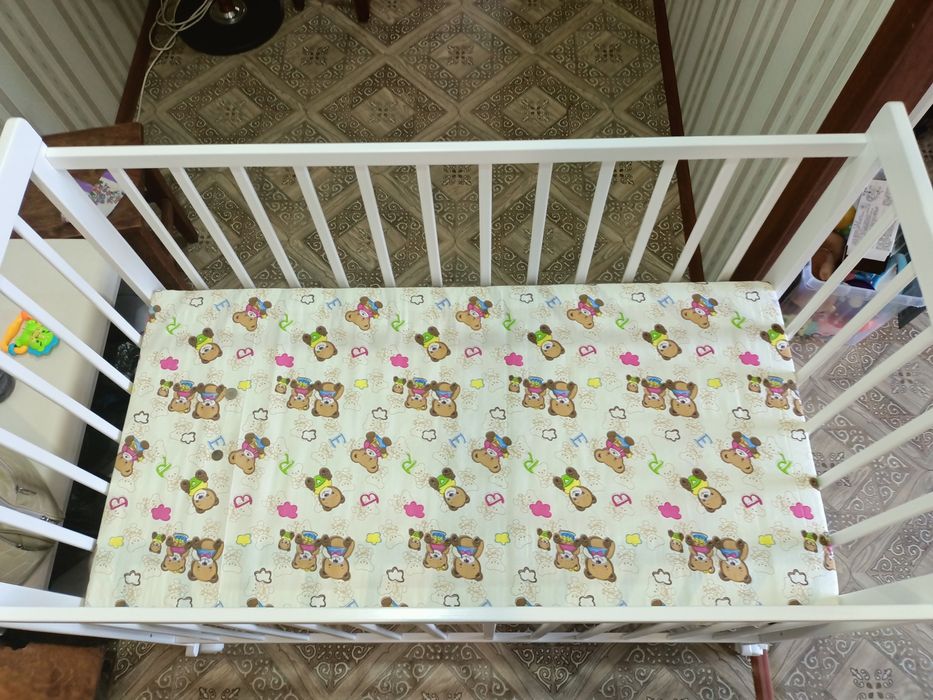 детская кроватка