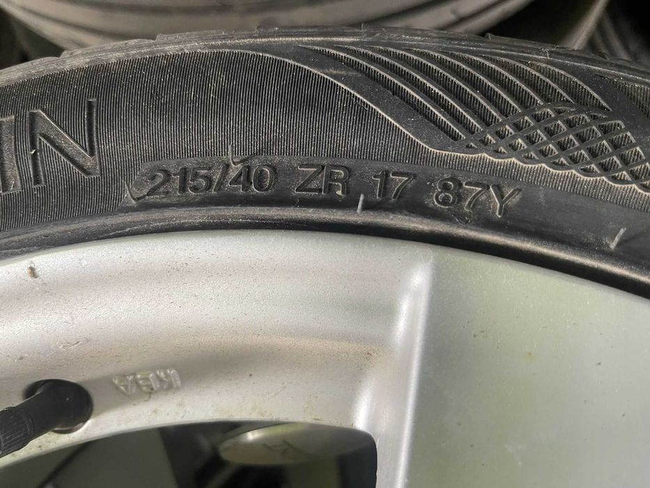 Jante aliaj R17 5x100 Vw Skoda Seat Audi anvelope de vara 215 40 R17