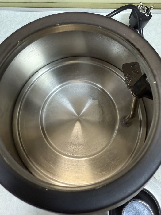 Ретро електрическа кана Livoo 2200w