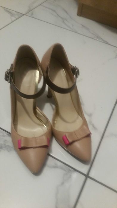 Pantofi din piele naturala bej