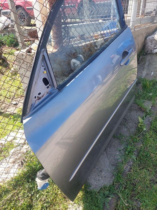 Предна лява врата за мазда 3 бк