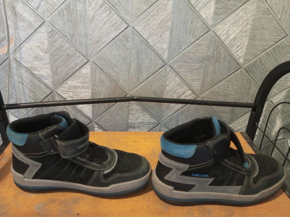 Обувь детская разная