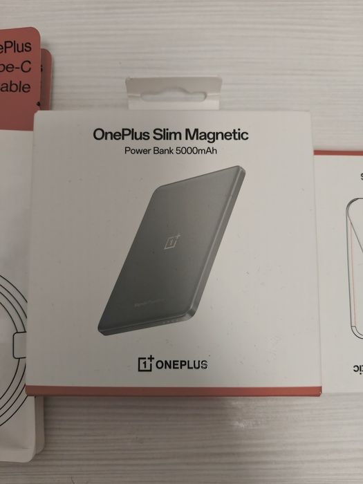 Huse, folie si cablu Oneplus