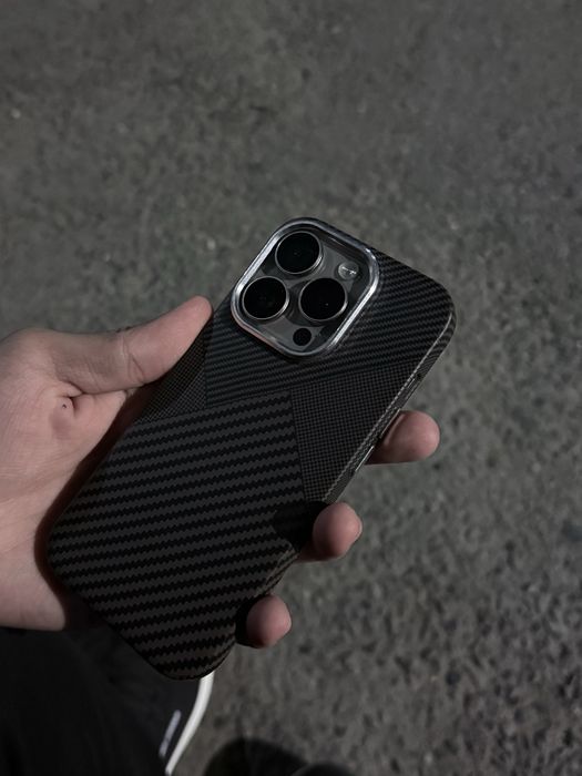 Продам Iphone 15 pro