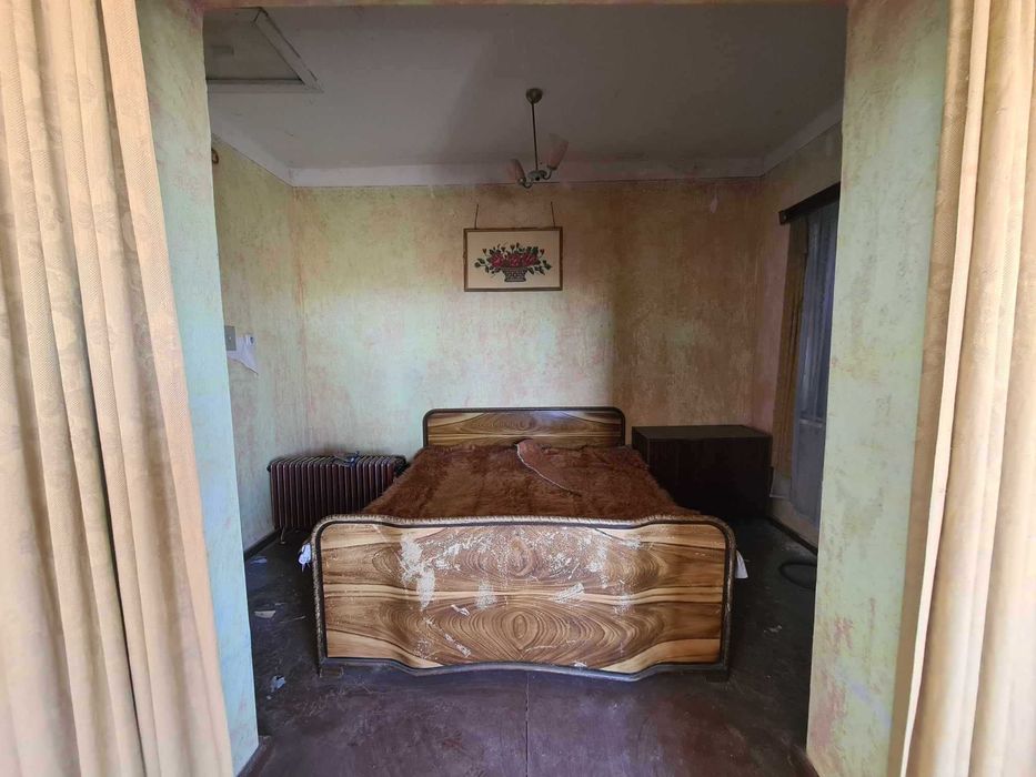 Продава се Къща в с. Крепост, Област Хасково - 330 кв.м за 186 €/кв.м - Снимка #14